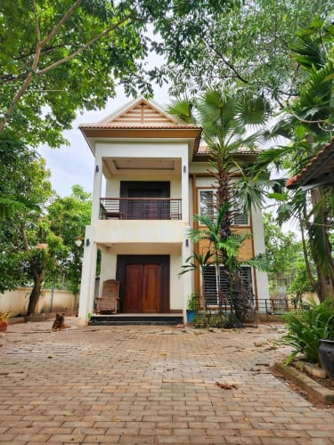 ផ្ទះលក់ ក្នុង #ភូមិ_ឃុំសាលាកំរេីក ក្រុងសៀមរាប 👉 តម្លៃតែ 22ម៉ឺន$ (ចចារ)