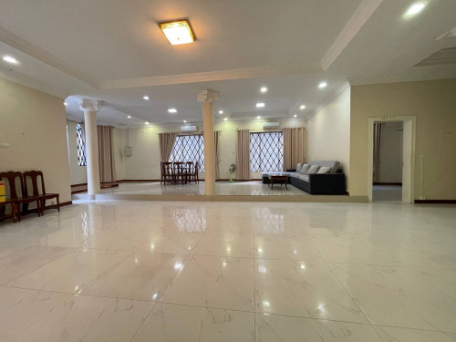 វីឡាសម្រាប់ជួល | Villa for rent (ទីតាំង​ផ្សារដេីមថ្កូវ)