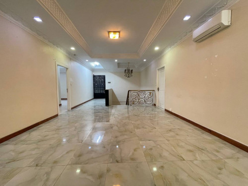 វីឡាសម្រាប់ជួល | Villa for rent (ទីតាំង​ផ្សារដេីមថ្កូវ)