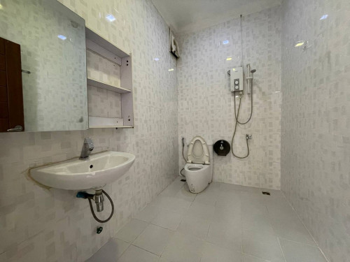 វីឡាសម្រាប់ជួល | Villa for rent (ទីតាំង​ផ្សារដេីមថ្កូវ)