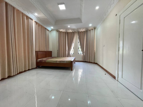 វីឡាសម្រាប់ជួល | Villa for rent (ទីតាំង​ផ្សារដេីមថ្កូវ)