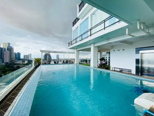 2Bed Apartment With Pool and Gym In Tonle Bassac