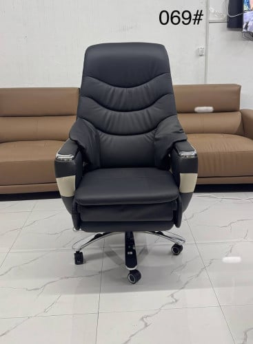 Boss premium chair