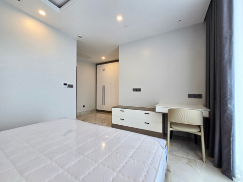 Brand new 2 bedroom for rent Bkk1