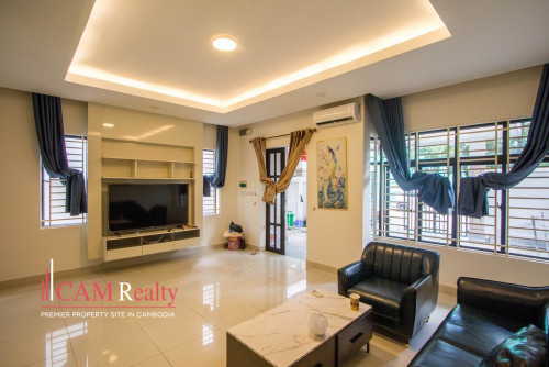Classic Twin Villa For Rent in Borey Peng Huoth Boueng Snor