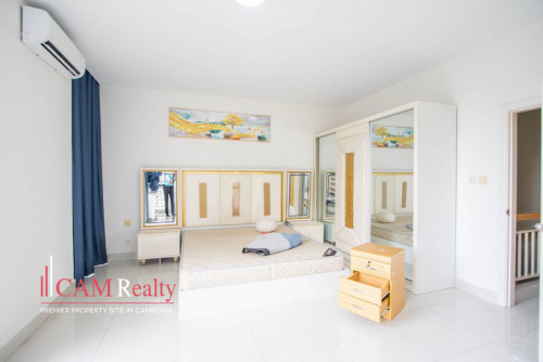 Classic Twin Villa For Rent in Borey Peng Huoth Boueng Snor
