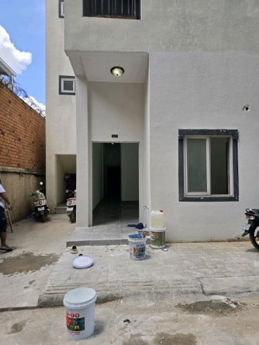 Hard Title Ground Floor Corner Condo 28000$