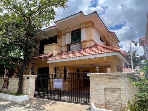 Villa for rent at Sensok