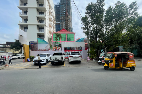 ផ្ទះសម្រាប់ជួល នៅទន្លេបាសាក់