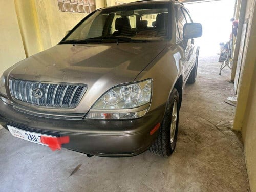 02 ប៉ុង1 ឡានស្អាតលក់បន្ទាន់