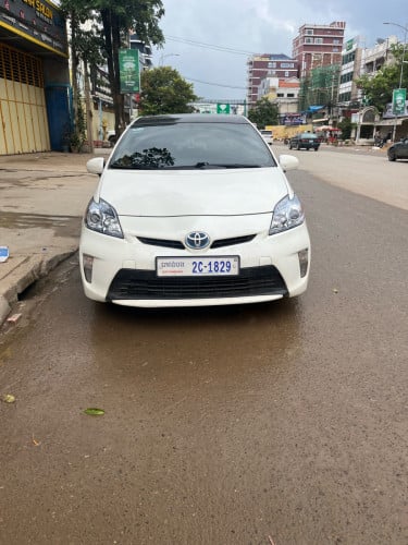prius 2012​ options4 deluxe solar តំលៃ