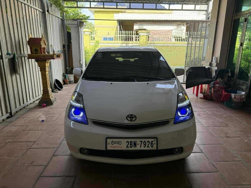 Toyota Prius 06 full