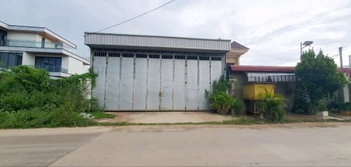 ឃ្លាំងជួល ៖ ឃ្មួញ, រាជធានីភ្នំពេញ