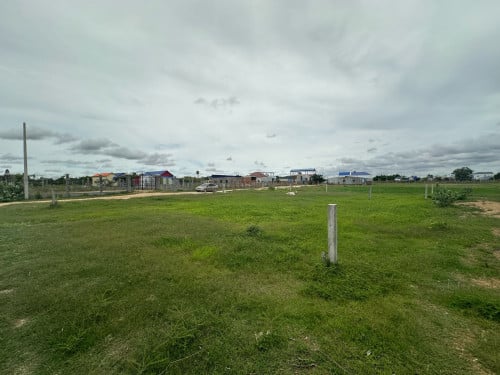 ដីលក់ (ខណ្ឌព្រែកព្នៅ) 430 មែត្រការ៉េ (ផ្លូវ ៣ ជុំវិញ)