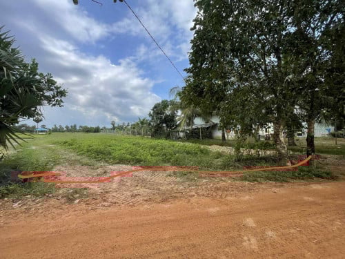 លក់ ដីភូមិនៅទឹកឈូ 18ម * 80ម