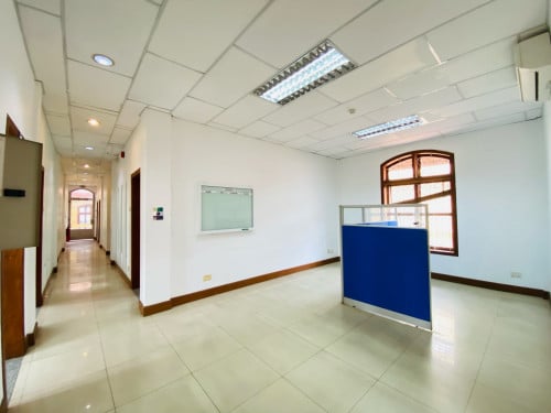 Corner Commercial Colonial Villa For Rent Near Independent Monument With 2183m2