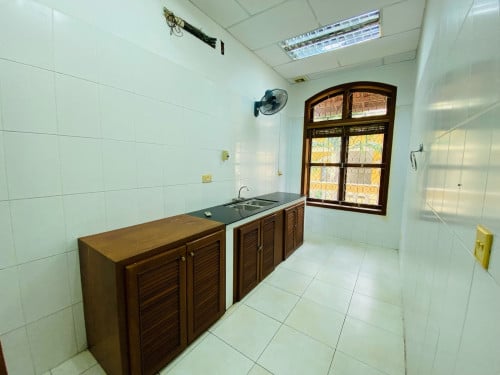 Corner Commercial Colonial Villa For Rent Near Independent Monument With 2183m2