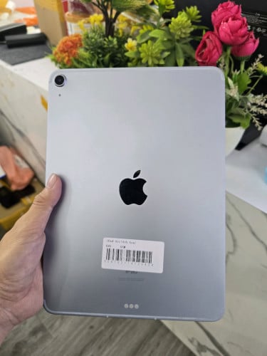 Ipad Air4 64G Sim: 260$