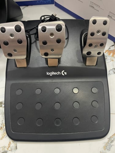 Logitech G29 like new 99.99% with set box