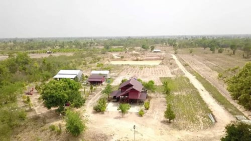 ដីចម្ការសម្រាប់លក់