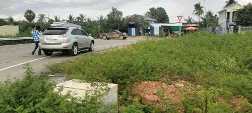 ដីនៅផ្លូវ ៣១។ ផ្លូវវាងផ្សារតានី ២០ម គុន ៣០ម តម្លៃ 8ម៉ឺន