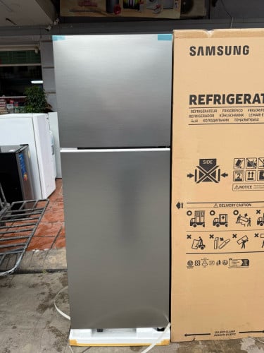 ទូទឹកកក Samsung RT31 សេរីថ្មី ទំហំ 1.73m x 60 x 63