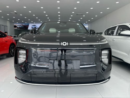 Changan Qiyuan Q07 PHEV 215KM