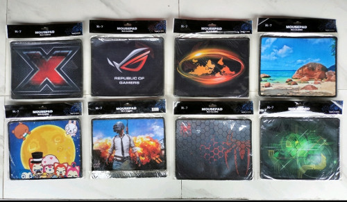 Clear Stock Mouse pad ចំនួន100 តម្លៃ20$