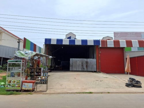 ឃ្លាំងសម្រាប់ជួល