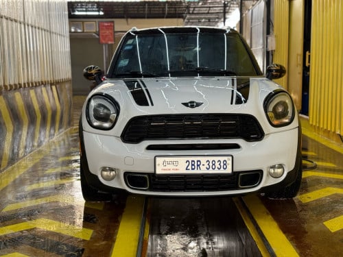 ឡានថ្មី​អត់បុកអត់ប៉ះ​ទឹកថ្នាំ​សុីន​មួយជុំ​  ឡានផ្ទាល់ខ្លួនជិះចង់លក់ដូរសេរី