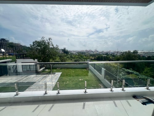 ទីតាំងស្អាត