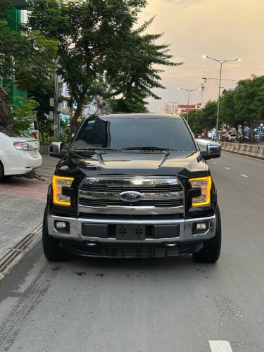 ស្តុកថ្មី 2015 Ford F-150