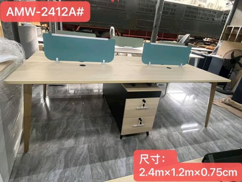 តុធ្វើការ4នាក់