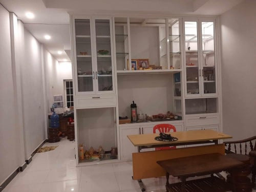 2 air conditioners and 3bed