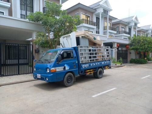 Light Truck   ឡានជួលជាថ្ងៃ    当天租车