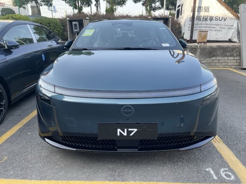 NISSAN N7