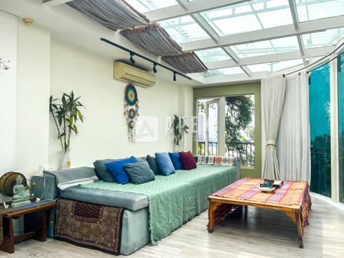 Spacious Renovated Apartment 5 Bedrooms For Rent at Chroy Changvar area