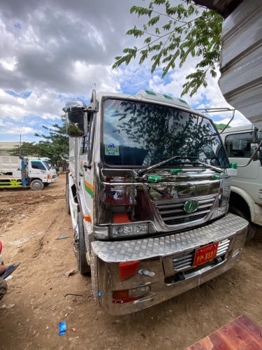 ឡានដីសំរាប់ជួល