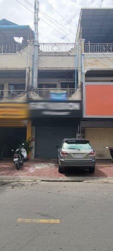 ផ្ទះ១ជង់សំរាប់ជួលនៅក្រោយវាំង