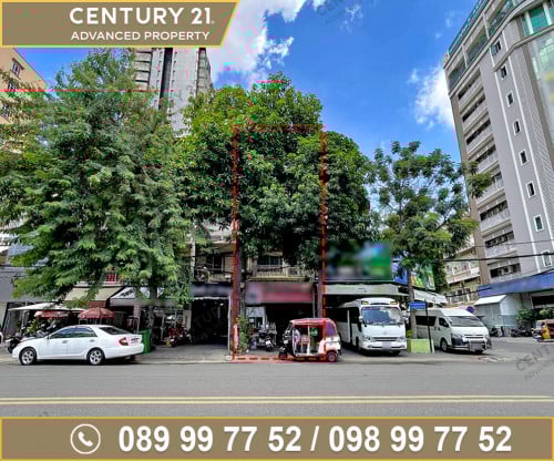  ផ្ទះអាជីវកម្ម នៅលើមហាវិថីហ្សាវ៉ាហារឡាល នេហ៍រុ 215 ជិតស្ដុបដេអិន ត្រូវការលក់បន្ទាន់ខ្លាំង