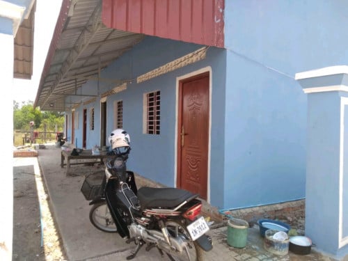 ដីនិងផ្ទះប្លង់រឹងតម្លៃ65000$មានទីតាំល្អលក់ថោកជាងទីផ្សា
