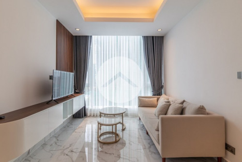 ❗️URGENTSALE❗️Luxury 2-Bedroom Condo 🏠🌿- 📍J Tower 2, BKK1, Phnom Penh