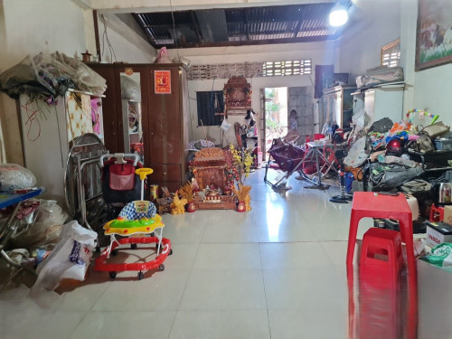๐ฆ House Available for Urgent Sale at a Special Price (Negotiable).
