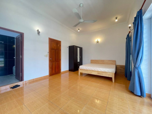 វីឡាសម្រាប់ជួល | VILLA FOR RENT (ទីតាំង​ផ្សារដេីមថ្កូវ)
