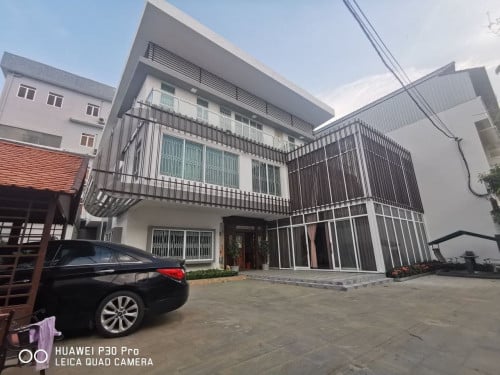 វីឡាសម្រាប់ជួល | Villa for rent (ទីតាំង​ចាក់អង្រែលេី)