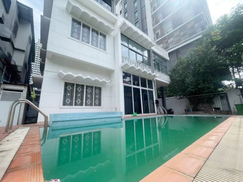 វីឡាមានអាងទឹកសម្រាប់ជួល នៅបឹងកេងកង | Villa with pool for rent in Boeung Keng Kang