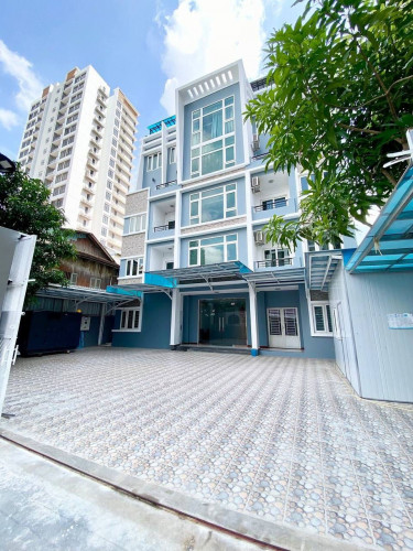 Building APARTMENT For Rent 10000$