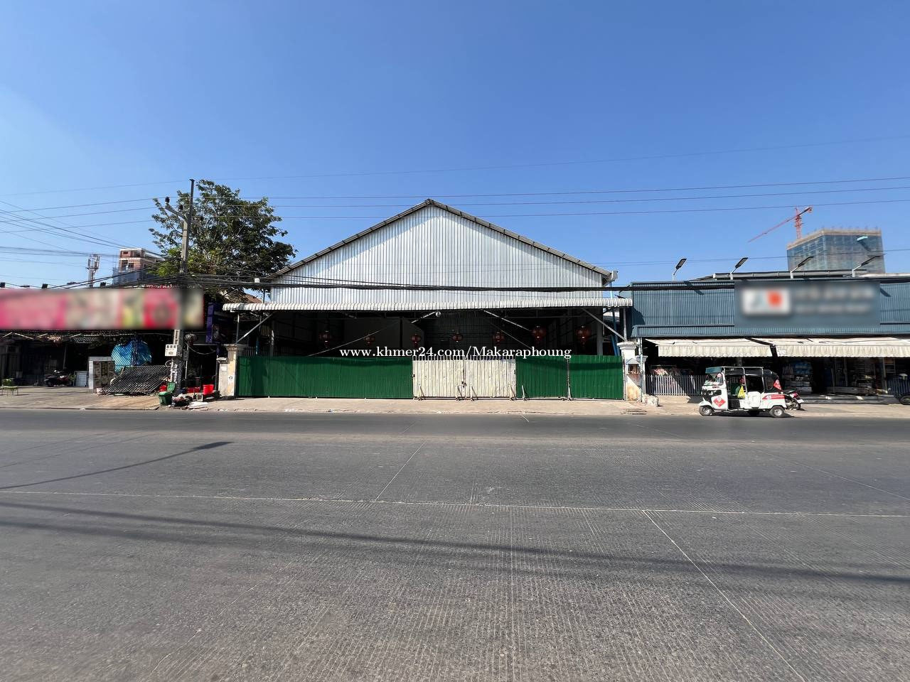 »ឃ្លាំងសម្រាប់ជួលនៅភ្នំពេញថ្មី/ Warehouse for Rent at Phnom Penh Thmey.