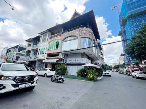 ផ្ទះអាជីវកម្មកែងសម្រាប់ជួល នៅជិតផ្សាទួលគោក