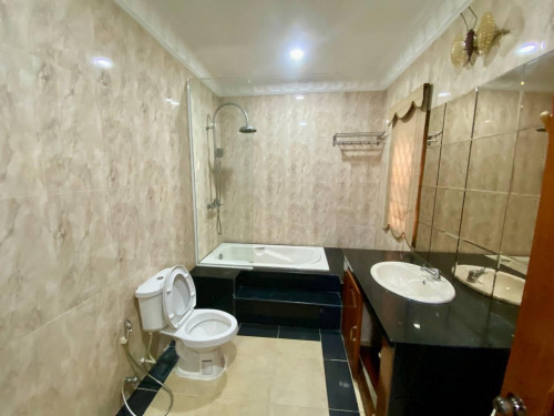 06 Bedrooms Villa For Rent Near Boeung Keng Kang 1